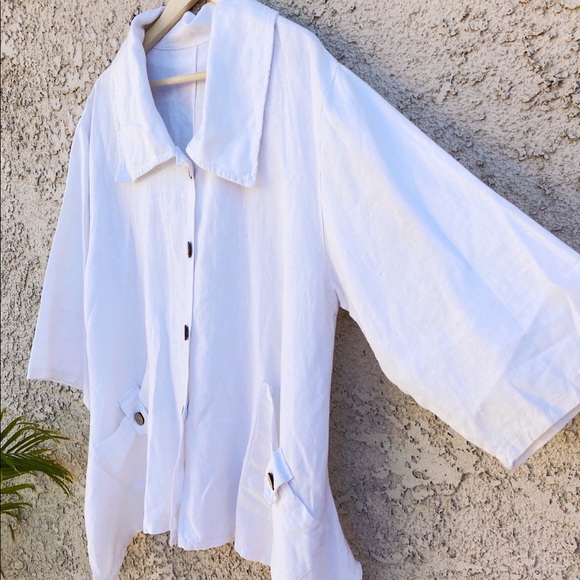 COPY - Vintage 💫 White Linen Oversized Jacket - Picture 2 of 6